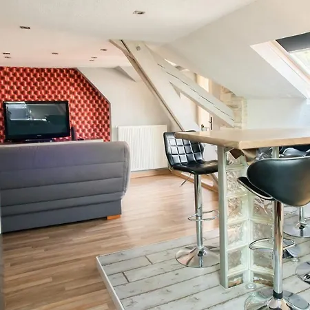 Dupl'aix Furnished Flat 아파트 *
